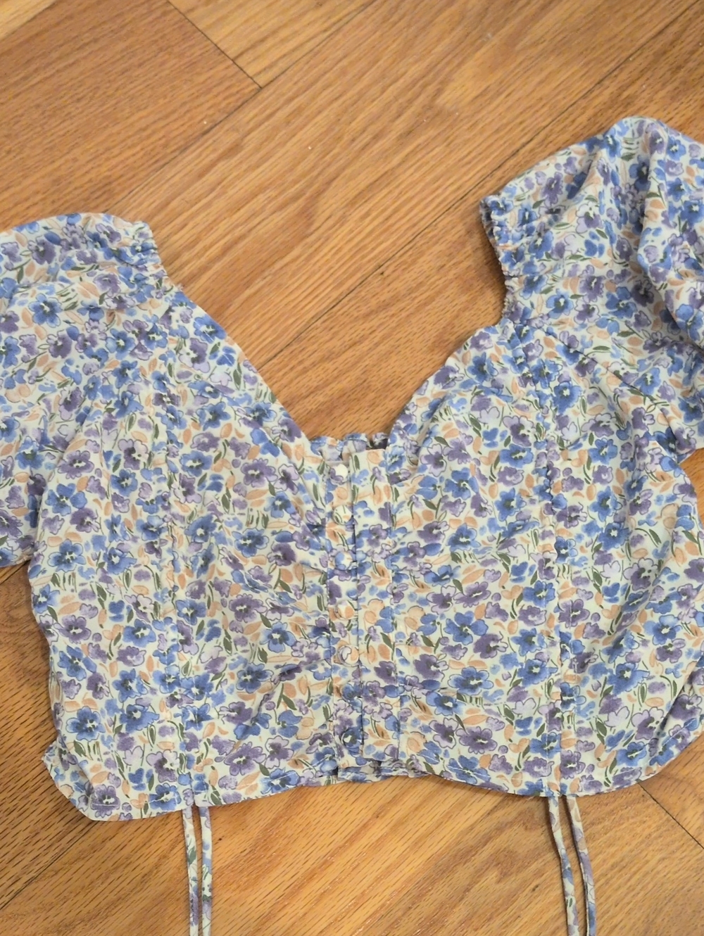 Blush Blue and Cream Floral Puff-Sleeve Crop Top